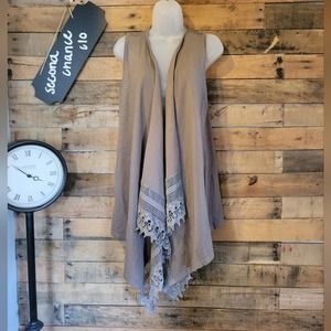 SALE-Love stitch women's open cardigan low high vest with crochet size m/l